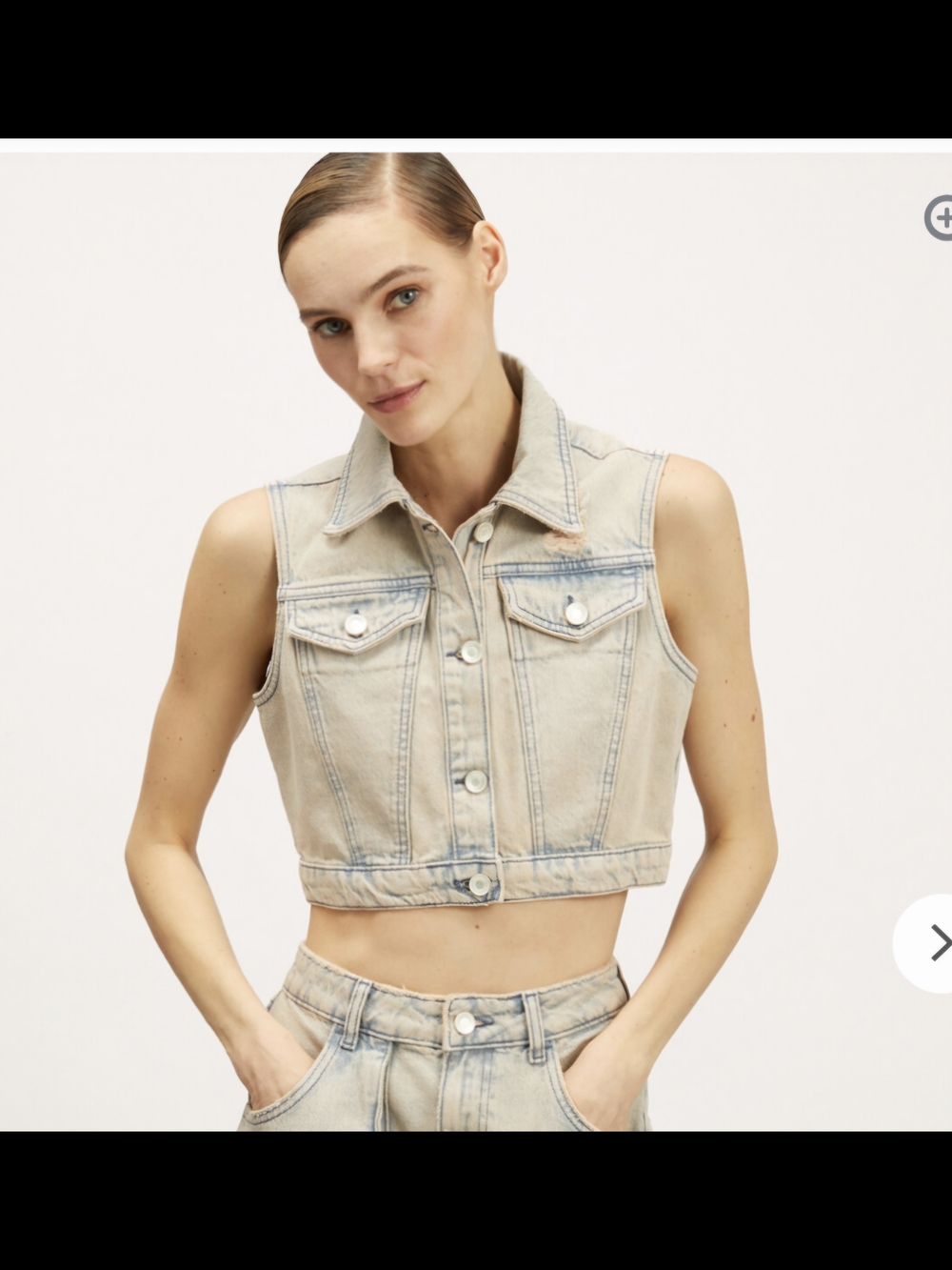 Motivi Light Wash Cropped Denim Vest